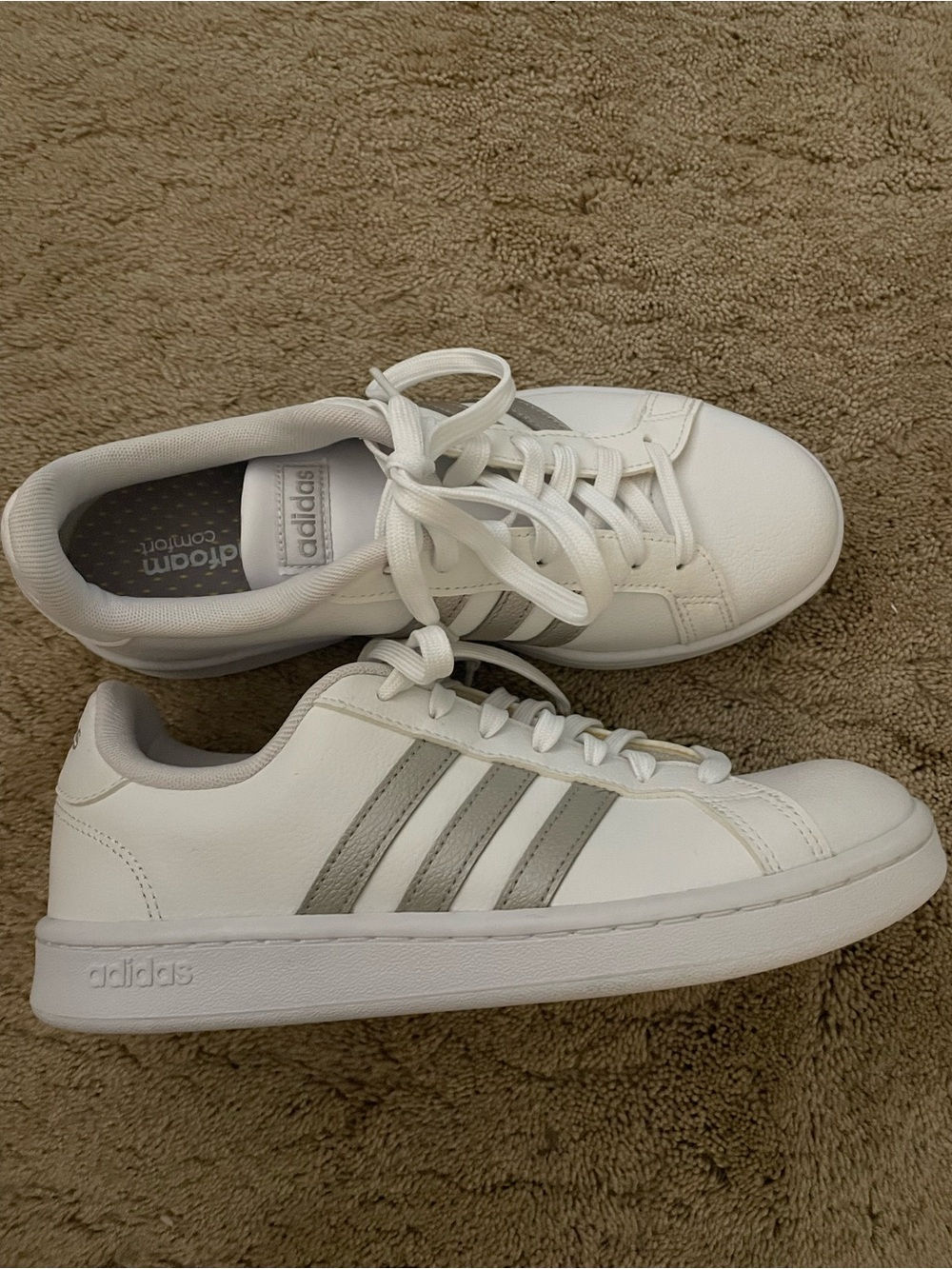 NEW Adidas White Sneakers with Silver Stripes - Picture 7 of 7